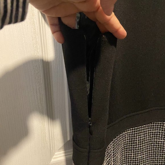 Tahari tweed black dress size 12 - Picture 4 of 10